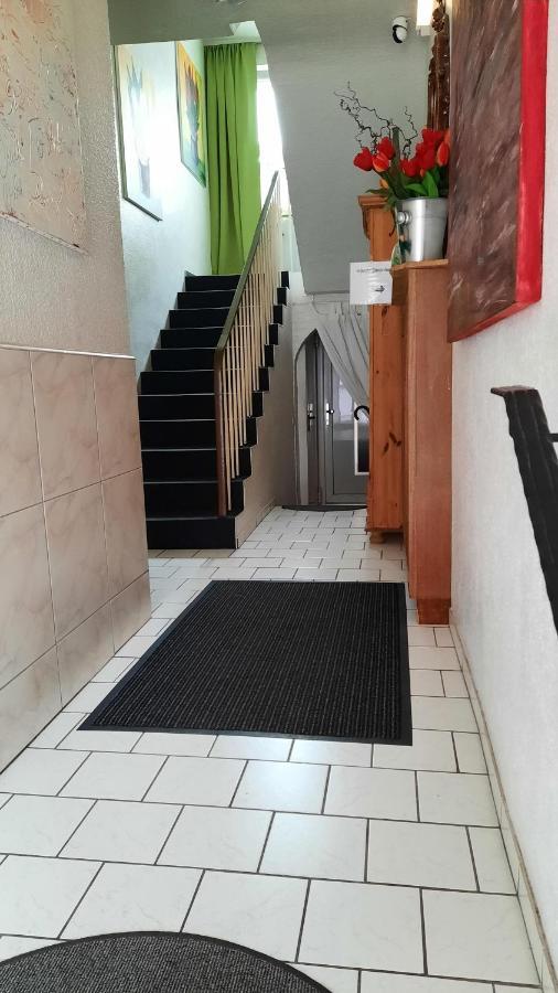 Hotel Merlin Garni Кьолн Екстериор снимка