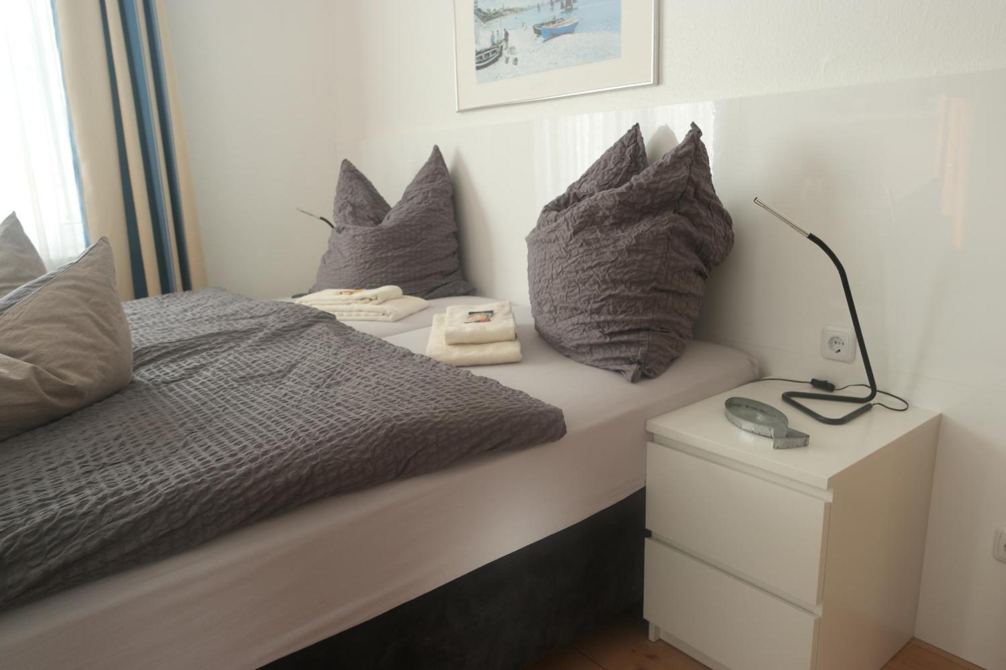 Hotel Merlin Garni Кьолн Екстериор снимка